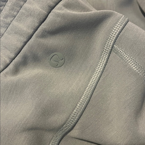 Lululemon Softstreme High-Rise Pant *Regular in Jade Grey size 8 - Picture 9 of 11